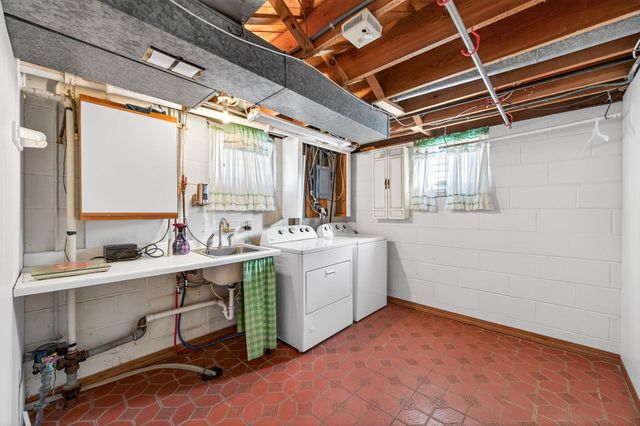 3512 Mcknight Road N, White Bear Lake, MN 55110