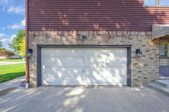 18609 Beatrice Street, Clinton Township, MI 48036