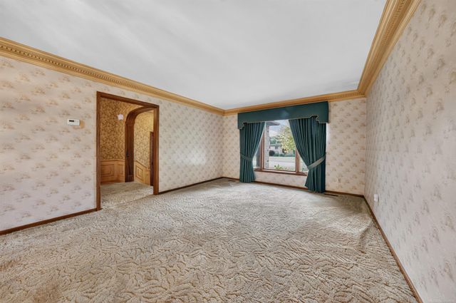 18609 Beatrice Street, Clinton Township, MI 48036