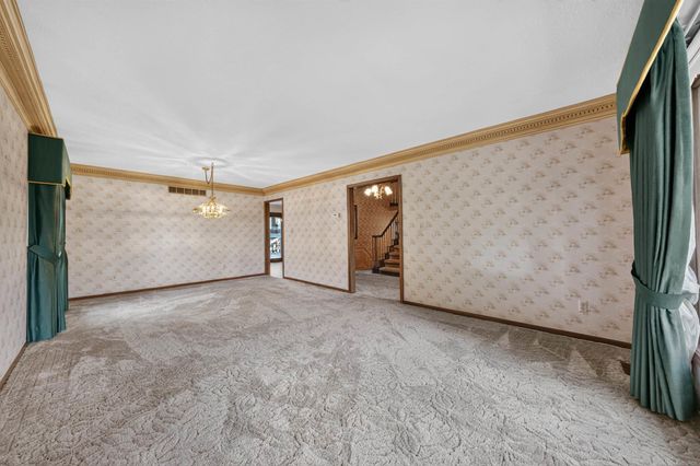 18609 Beatrice Street, Clinton Township, MI 48036