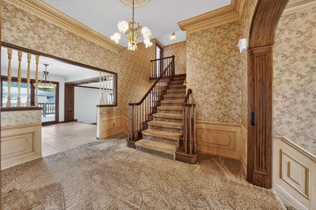 18609 Beatrice Street, Clinton Township, MI 48036