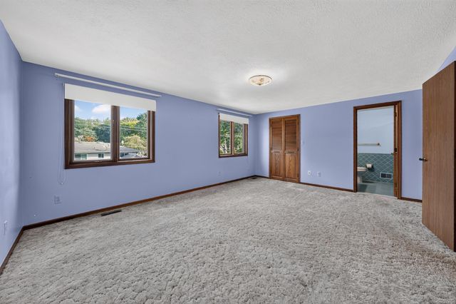 18609 Beatrice Street, Clinton Township, MI 48036