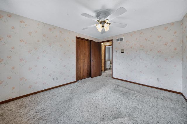 18609 Beatrice Street, Clinton Township, MI 48036