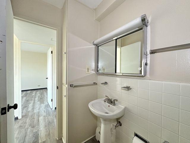 1400 Chicago Avenue 401, Evanston, IL 60201