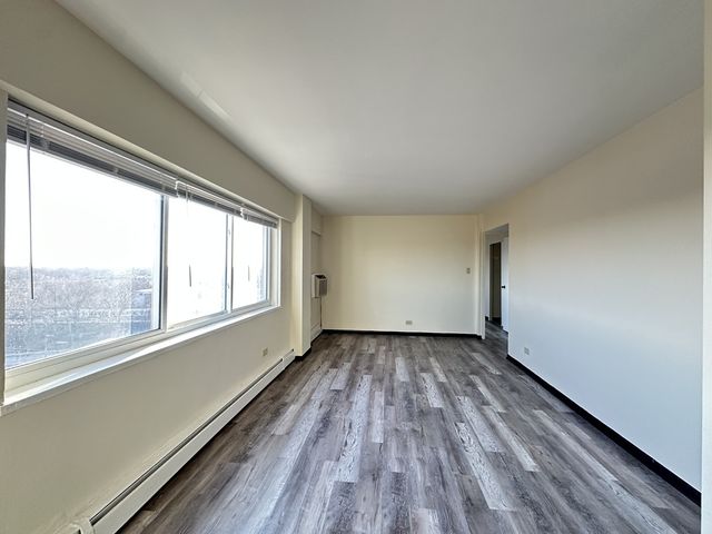 1400 Chicago Avenue 401, Evanston, IL 60201