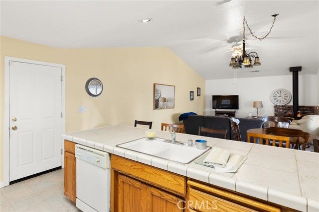 1917 Feather, Oroville, CA 95965