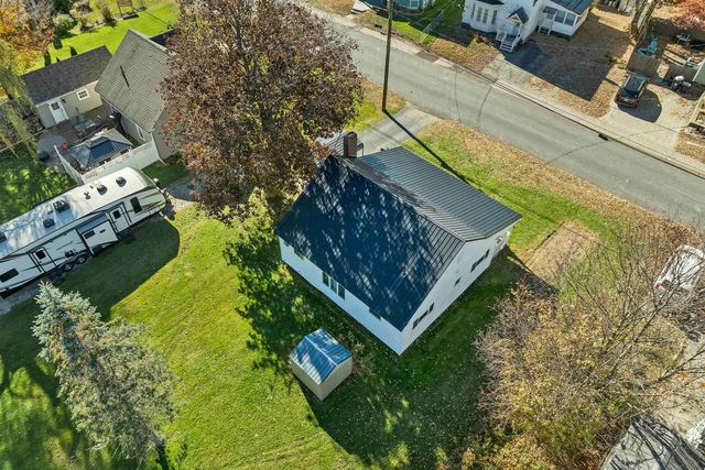 14 Arch Street, Northfield, NH 03276