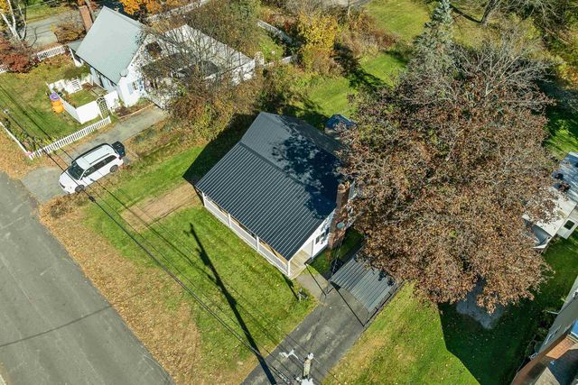 14 Arch Street, Northfield, NH 03276