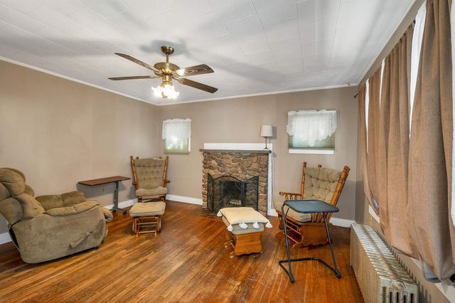 14 Arch Street, Northfield, NH 03276