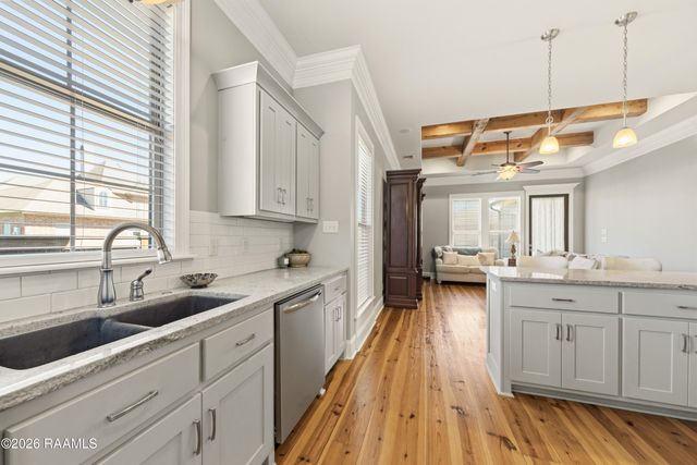 101 Mont De Marsan Drive, Lafayette, LA 70507