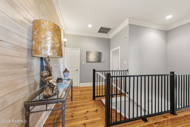 101 Mont De Marsan Drive, Lafayette, LA 70507