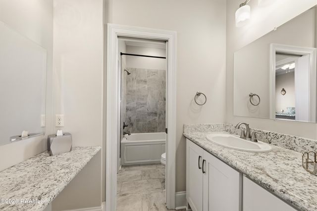 101 Mont De Marsan Drive, Lafayette, LA 70507