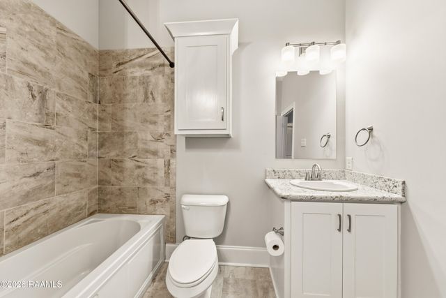 101 Mont De Marsan Drive, Lafayette, LA 70507