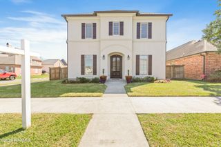 101 Mont De Marsan Drive, Lafayette, LA 70507