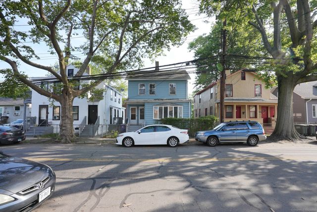 37 Granfield Avenue, Bridgeport, CT 06610
