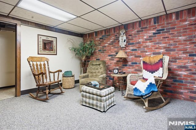 5-22 Hazel Place, Fair Lawn, NJ 07410