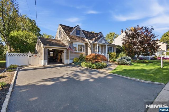 5-22 Hazel Place, Fair Lawn, NJ 07410