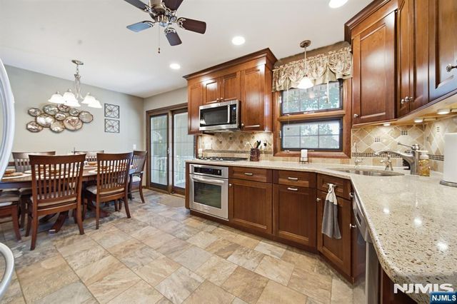 5-22 Hazel Place, Fair Lawn, NJ 07410