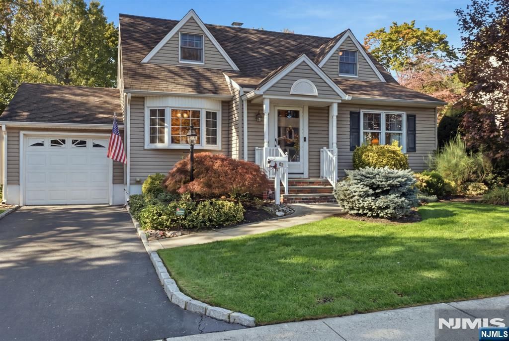 5-22 Hazel Place, Fair Lawn, NJ 07410