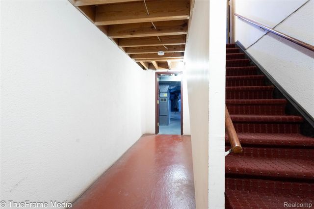 27654 E Echo Valley 234, Farmington Hills, MI 48334