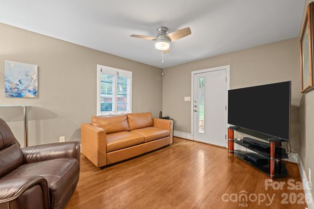 1812 Van Buren Avenue, Charlotte, NC 28216
