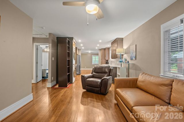 1812 Van Buren Avenue, Charlotte, NC 28216