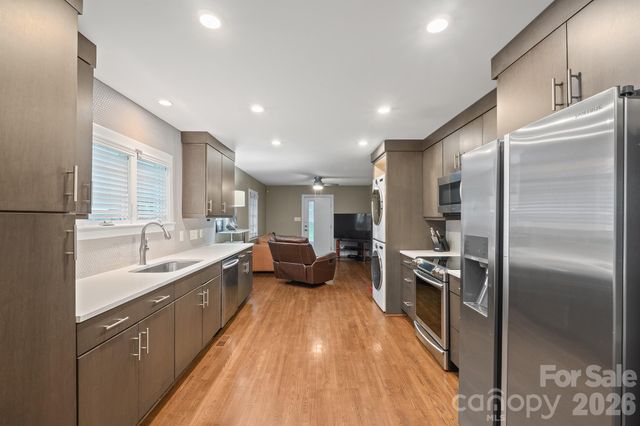 1812 Van Buren Avenue, Charlotte, NC 28216