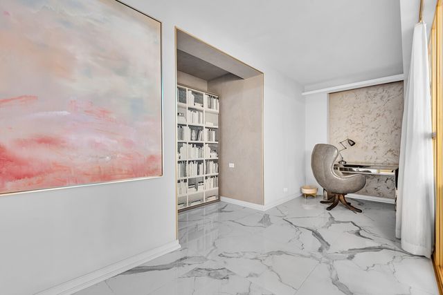 340 W 57th St Apt 2I, New York City, NY 10019