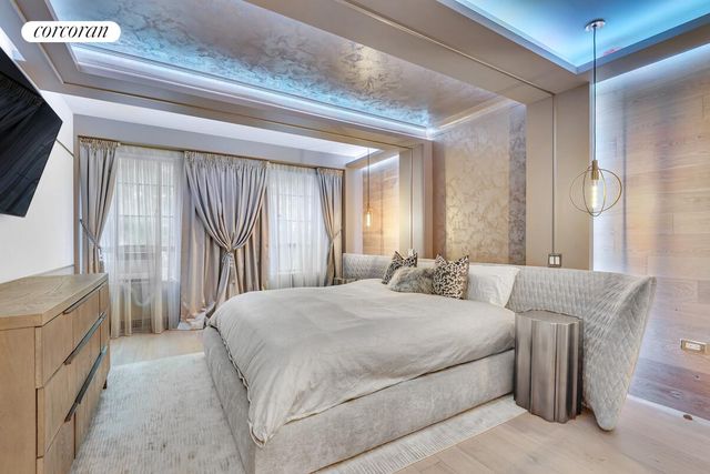 340 W 57th St Apt 2I, New York City, NY 10019