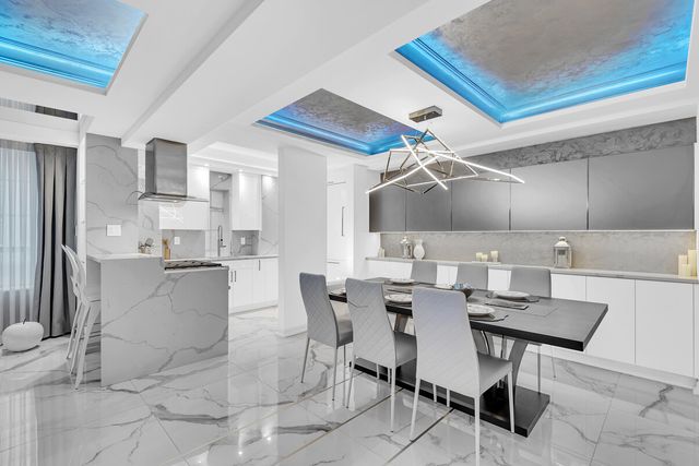 340 W 57th St Apt 2I, New York City, NY 10019