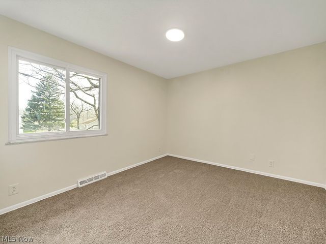 2977 Gale Road, Willoughby, OH 44094