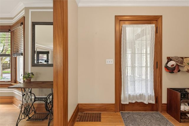 42 Washburn Park, Rochester, NY 14620