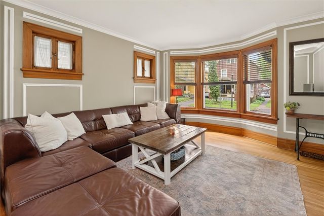 42 Washburn Park, Rochester, NY 14620