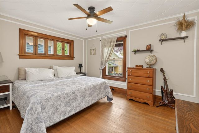 42 Washburn Park, Rochester, NY 14620