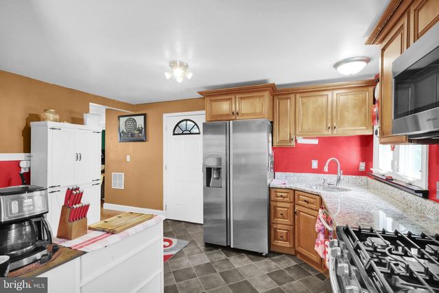 724 ROHRERSTOWN RD, Lancaster, PA 17603