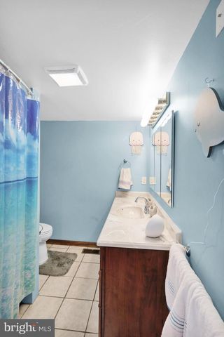 724 ROHRERSTOWN RD, Lancaster, PA 17603