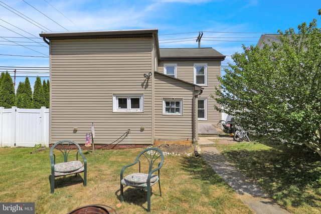 724 ROHRERSTOWN RD, Lancaster, PA 17603
