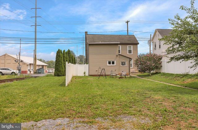 724 ROHRERSTOWN RD, Lancaster, PA 17603