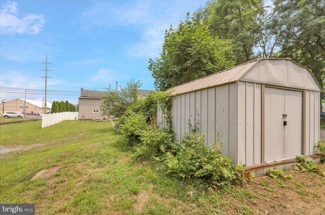 724 ROHRERSTOWN RD, Lancaster, PA 17603