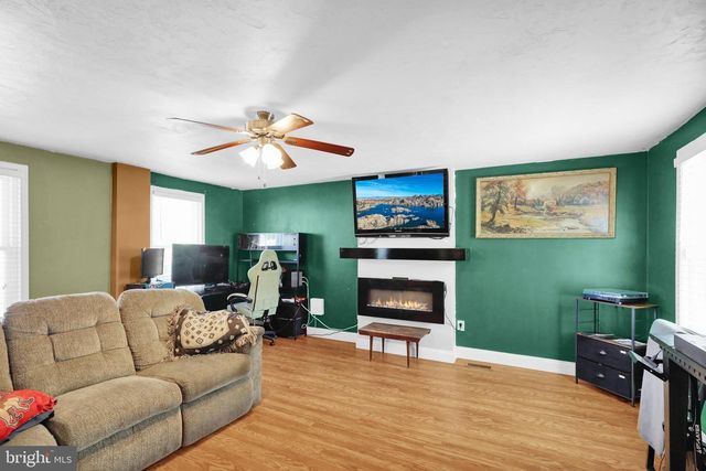 724 ROHRERSTOWN RD, Lancaster, PA 17603