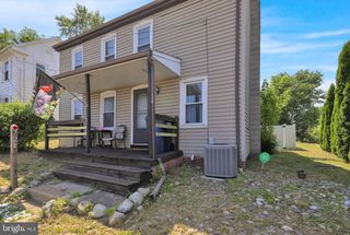 724 ROHRERSTOWN RD, Lancaster, PA 17603