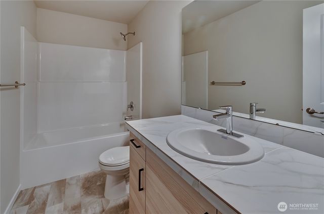 18216 37 Avenue Ct E, Tacoma, WA 98446
