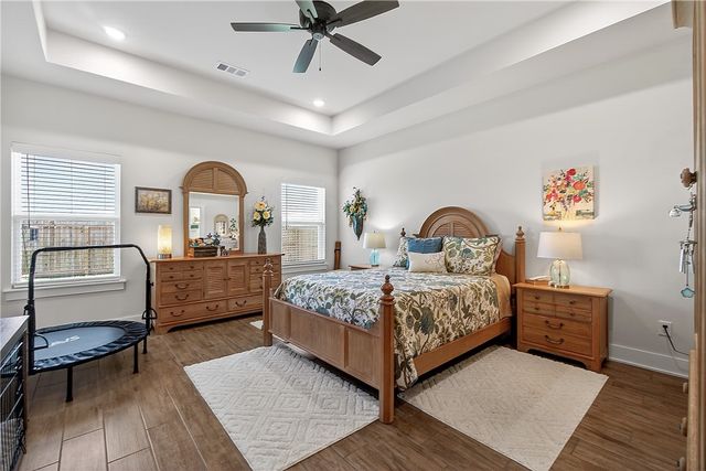 142 N Box Turtle Avenue, Farmington, AR 72730