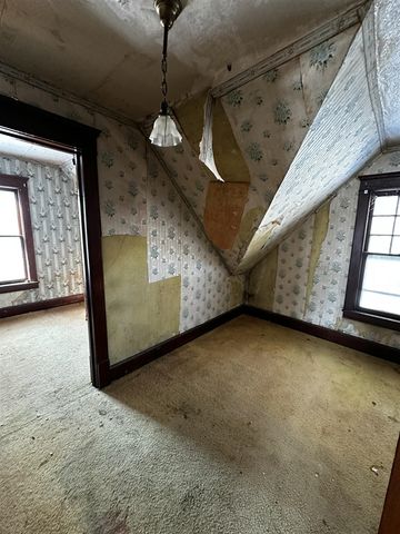 50022 Michigan 40, Paw Paw, MI 49079