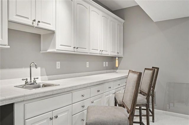 5727 Villa Drive, Lawrence, KS 66047