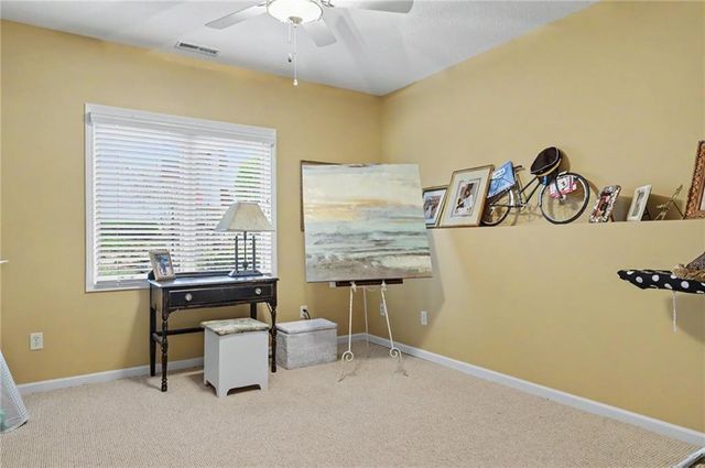 5727 Villa Drive, Lawrence, KS 66047