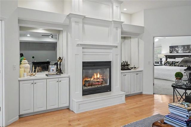 5727 Villa Drive, Lawrence, KS 66047