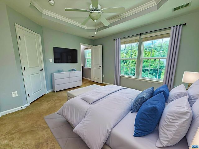 2176 WHISPERING HOLLOW LN, Charlottesville, VA 22911