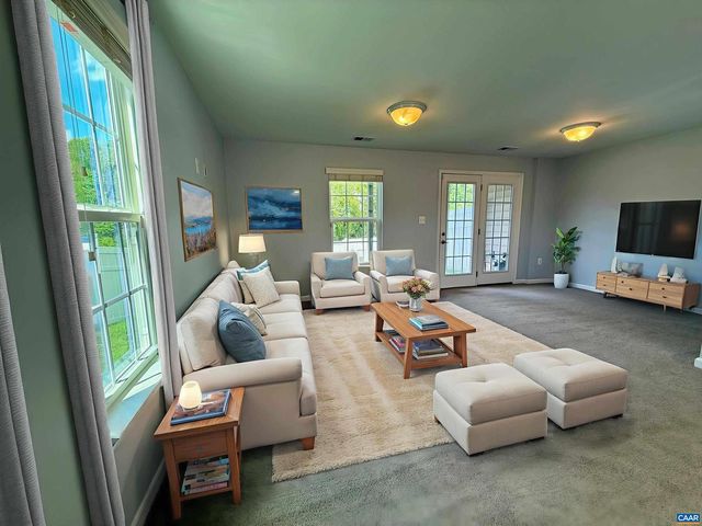 2176 WHISPERING HOLLOW LN, Charlottesville, VA 22911