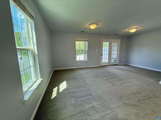 2176 WHISPERING HOLLOW LN, Charlottesville, VA 22911